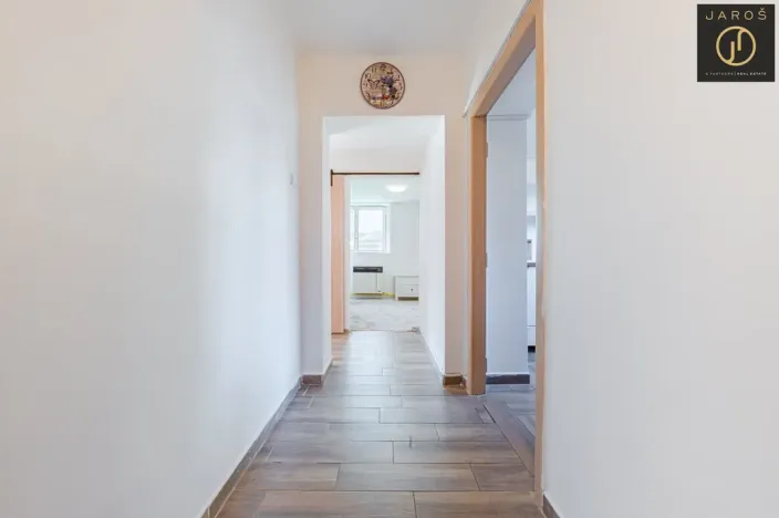 Prodej bytu 2+1, Unhošť, Komenského, 48 m2