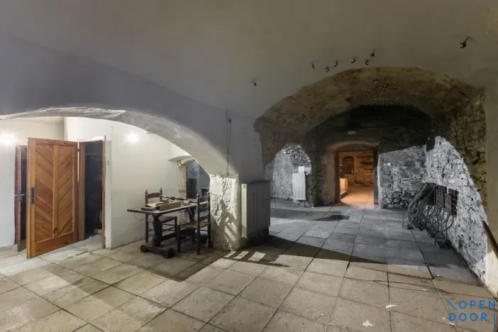 Pronájem obchodního prostoru, Praha - Staré Město, Liliová, 120 m2