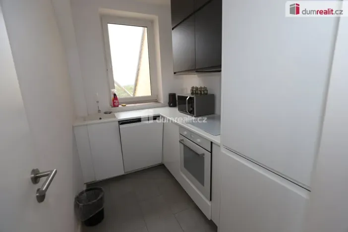 Prodej bytu 3+1, Cheb, Svatopluka Čecha, 87 m2