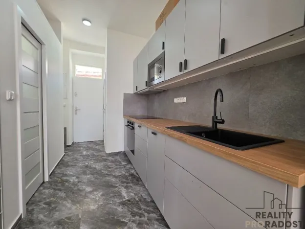 Pronájem bytu 2+1, Praha - Žižkov, Milíčova, 53 m2