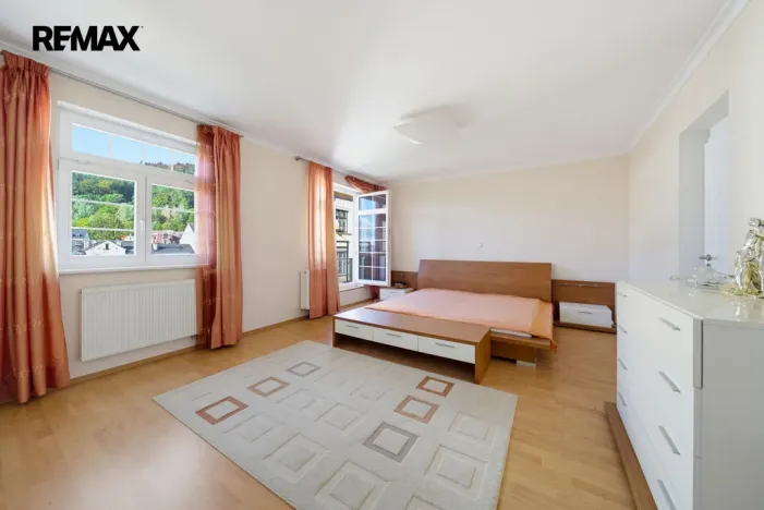 Prodej bytu 3+kk, Karlovy Vary, Raisova, 105 m2