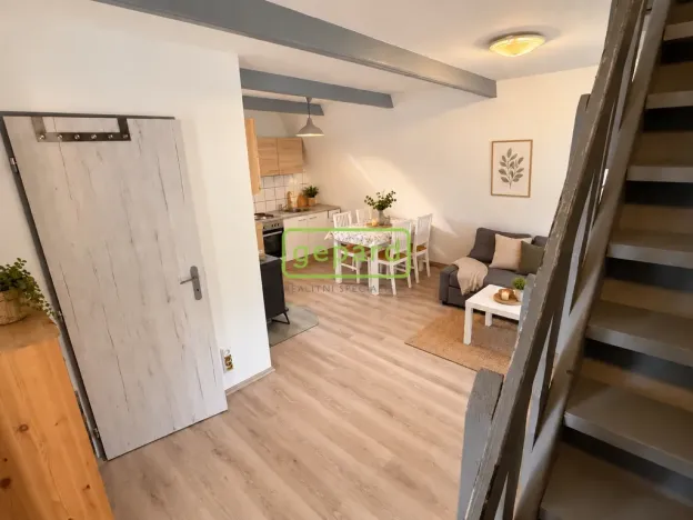 Pronájem chaty, Mníšek pod Brdy, U Lesa, 60 m2