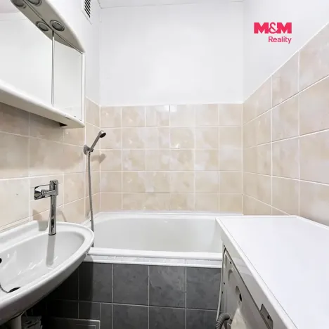 Prodej bytu 2+1, Rotava, Sídliště, 55 m2