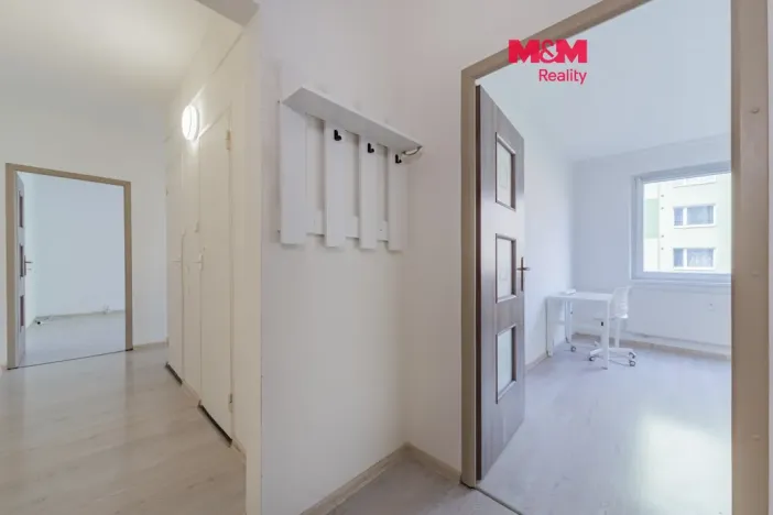 Prodej bytu 2+1, Karlovy Vary, Úvalská, 63 m2