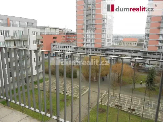 Pronájem bytu 1+kk, Praha - Strašnice, Názovská, 35 m2