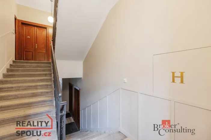 Prodej bytu 2+kk, Praha - Nusle, Jaromírova, 47 m2