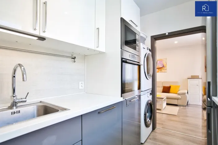 Prodej bytu 3+1, Šternberk, Nádražní, 74 m2