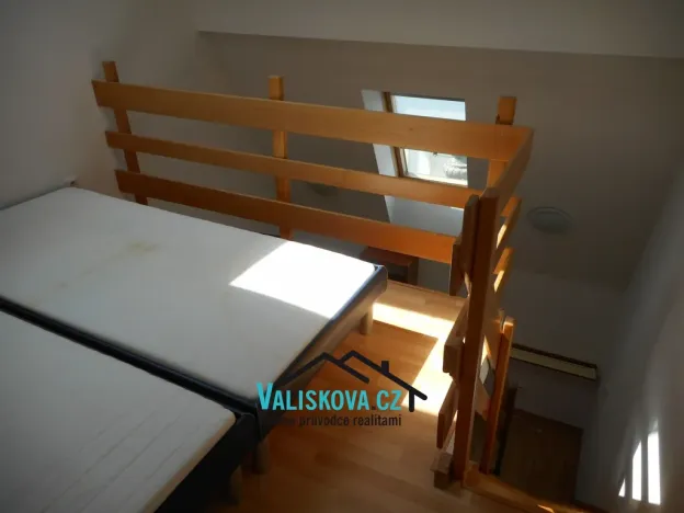Pronájem bytu 1+kk, Kroměříž, Dobrovského, 42 m2
