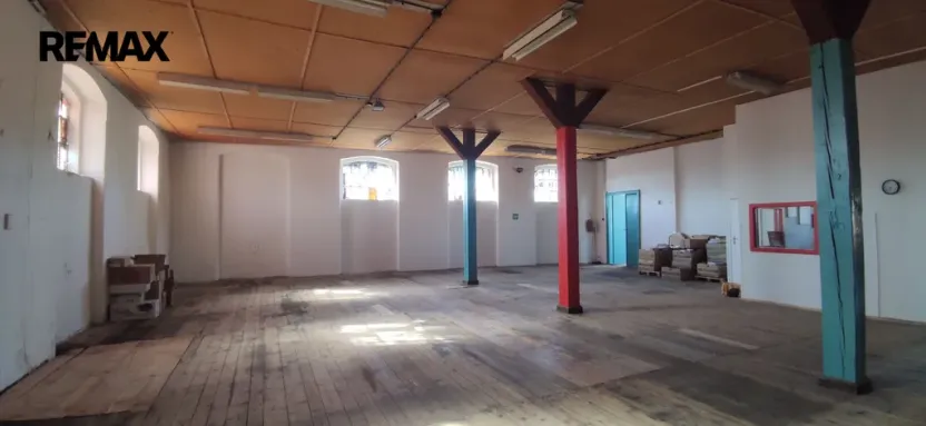 Pronájem skladu, Bruntál, Sladovnická, 400000 m2
