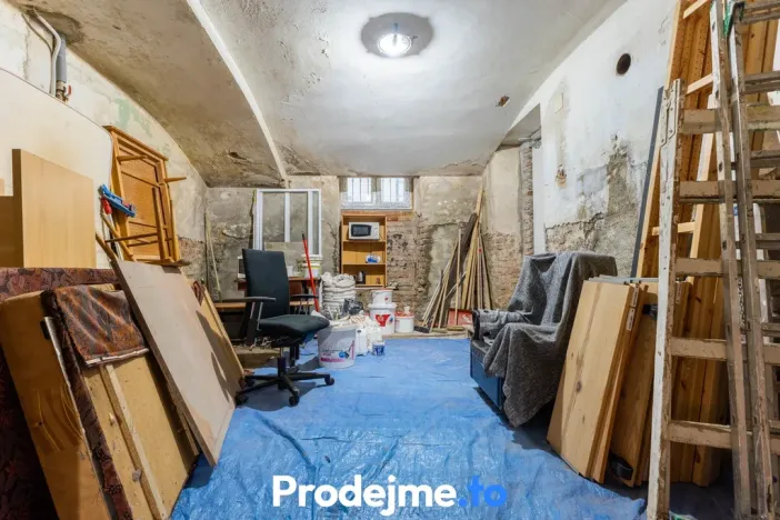 Pronájem skladu, Praha - Smíchov, Preslova, 226 m2