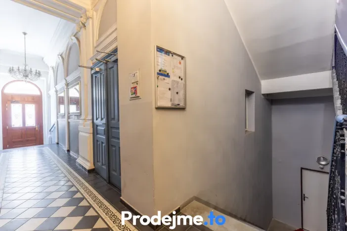 Pronájem skladu, Praha - Smíchov, Preslova, 226 m2