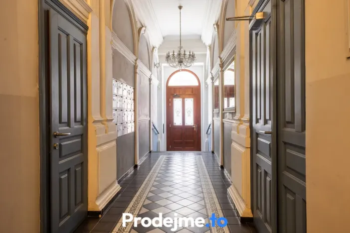 Pronájem skladu, Praha - Smíchov, Preslova, 226 m2