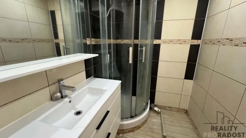 Pronájem bytu 1+1, Třinec, Lidická, 35 m2
