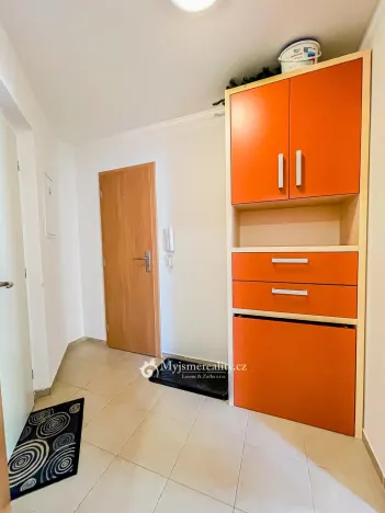 Prodej bytu 1+kk, Znojmo - Oblekovice, Oblekovická, 40 m2