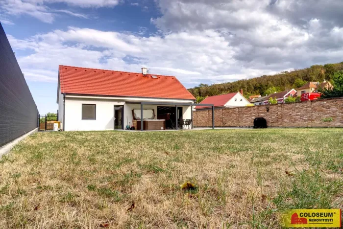 Prodej rodinného domu, Milovice, 80 m2