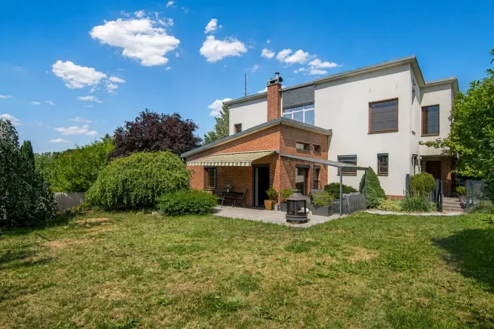 Prodej rodinného domu, Praha - Lipence, Pod Lečí, 258 m2
