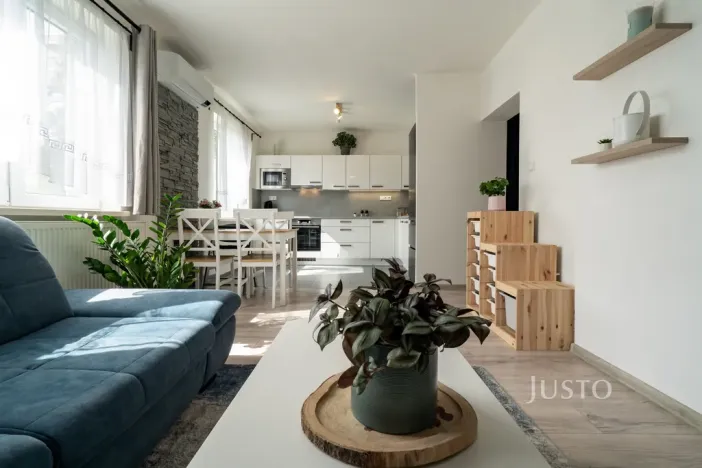 Prodej bytu 3+kk, Chržín - Budihostice, 73 m2
