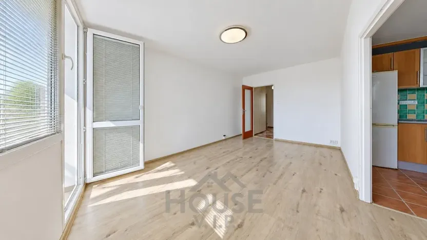 Prodej bytu 3+1, Praha - Prosek, Lovosická, 67 m2