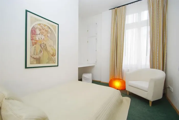 Pronájem bytu 3+kk, Praha - Nové Město, Odborů, 80 m2
