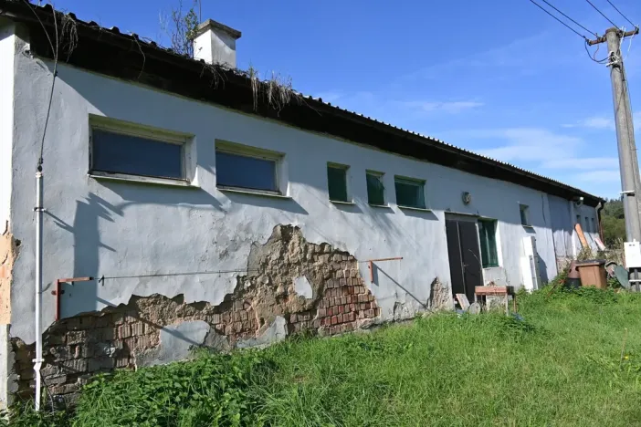 Prodej komerční nemovitosti, Lomnice - Tylov, 5700 m2