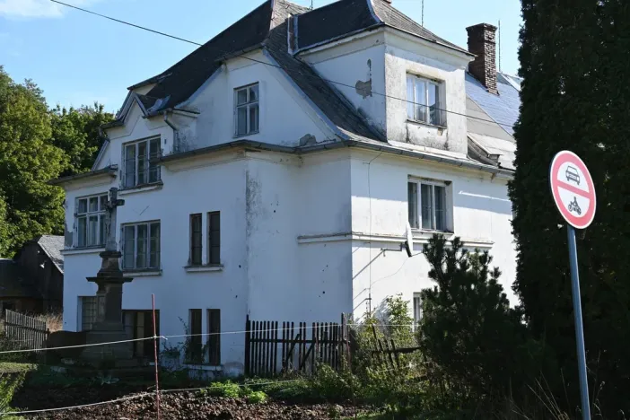 Prodej komerční nemovitosti, Lomnice - Tylov, 5700 m2