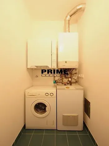 Pronájem bytu 3+1, Praha - Nové Město, Odborů, 80 m2