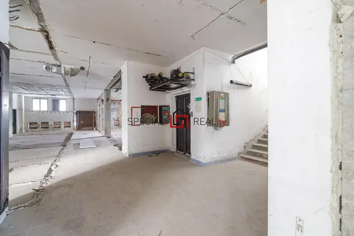 Prodej obchodního prostoru, Orlová, Masarykova třída, 1570 m2