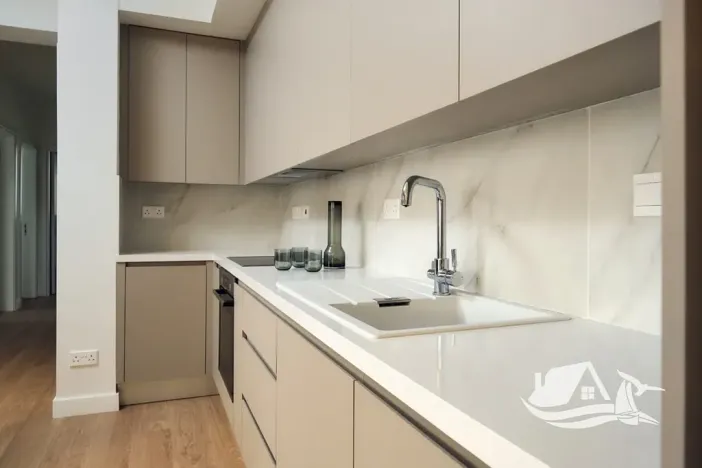 Prodej bytu 1+kk, Larnaka, Kypr, 40 m2
