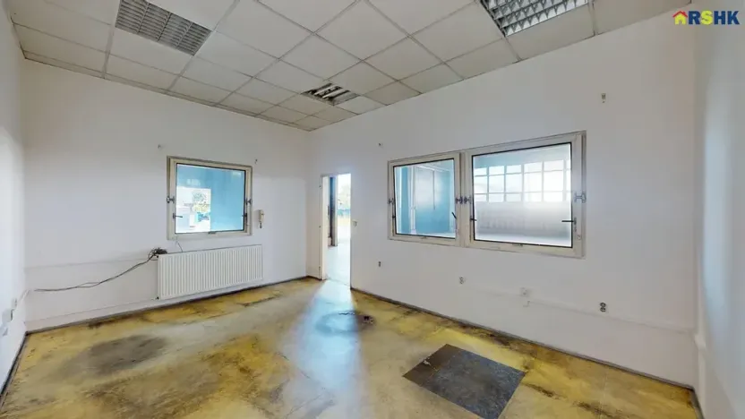 Pronájem skladu, Hradec Králové, Akademika Bedrny, 760 m2