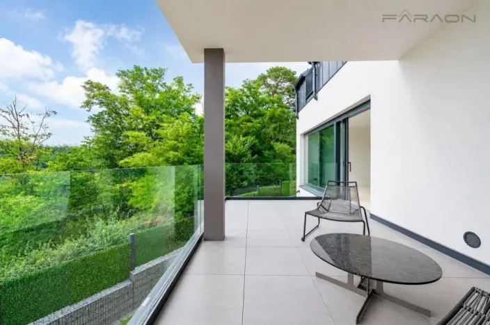 Prodej rodinného domu, Praha - Modřany, 304 m2