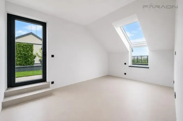Prodej rodinného domu, Praha - Modřany, 304 m2