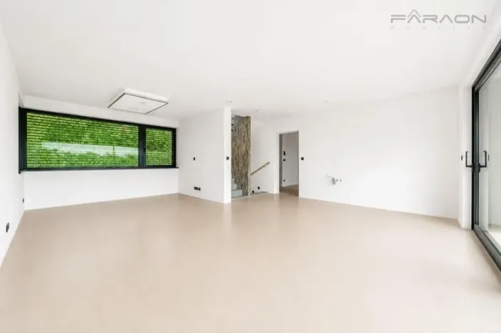 Prodej rodinného domu, Praha - Modřany, 304 m2