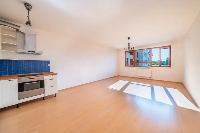 Prodej bytu 3+kk, Roztoky, Tyršovo nám., 79 m2