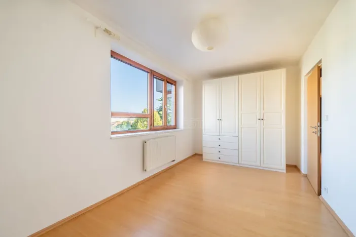 Prodej bytu 3+kk, Roztoky, Tyršovo nám., 79 m2