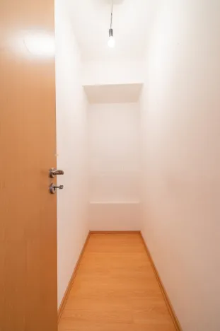 Prodej bytu 3+kk, Roztoky, Tyršovo nám., 79 m2
