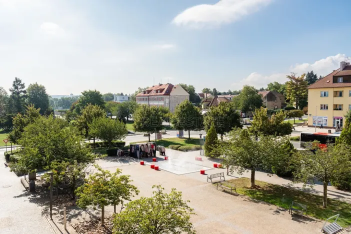 Prodej bytu 3+kk, Roztoky, Tyršovo nám., 79 m2