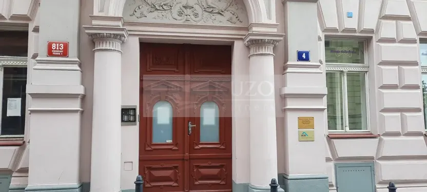 Pronájem garážového stání, Praha - Vinohrady, Mánesova, 10 m2