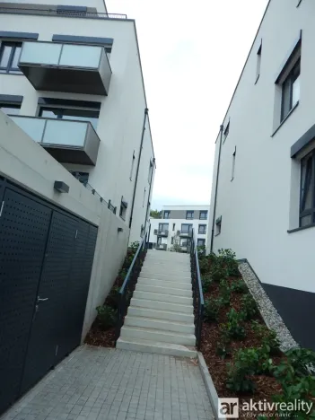 Prodej bytu 1+kk, Kladno, Ke stadionu, 32 m2