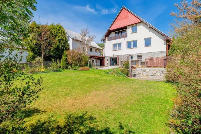Prodej chalupy, Lipová-lázně, 260 m2