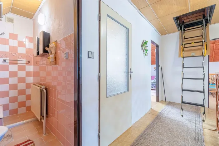 Prodej chalupy, Lipová-lázně, 260 m2