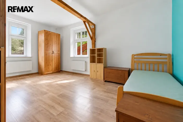 Prodej bytu 4+1, Karlovy Vary, Ondříčkova, 87 m2