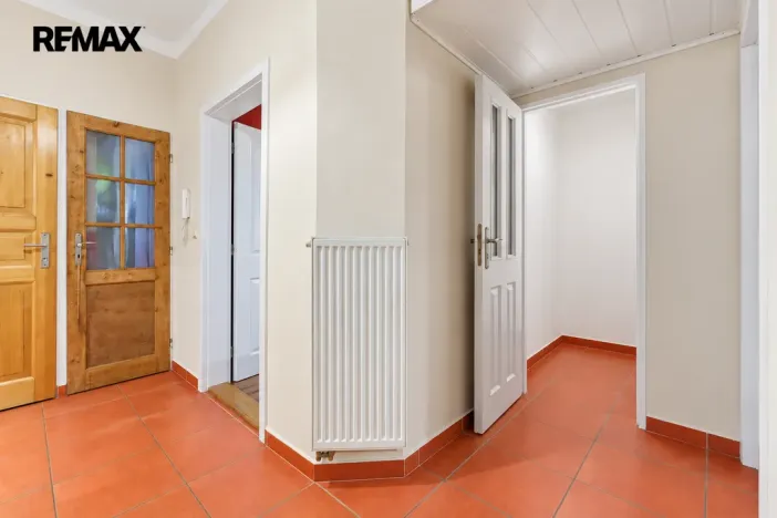 Prodej bytu 4+1, Karlovy Vary, Ondříčkova, 87 m2
