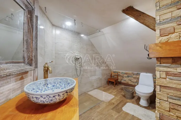 Prodej vícegeneračního domu, Velhartice - Braníčkov, 450 m2