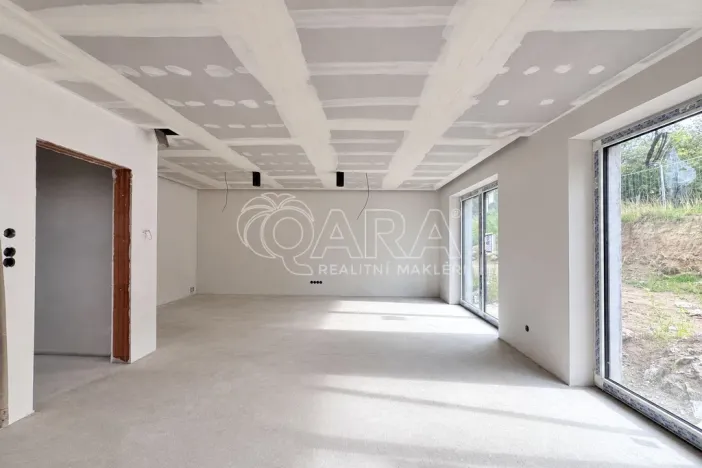 Prodej rodinného domu, Kamenice - Ládví, Benešovská, 159 m2