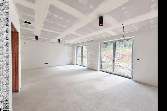 Prodej rodinného domu, Kamenice - Ládví, Benešovská, 159 m2