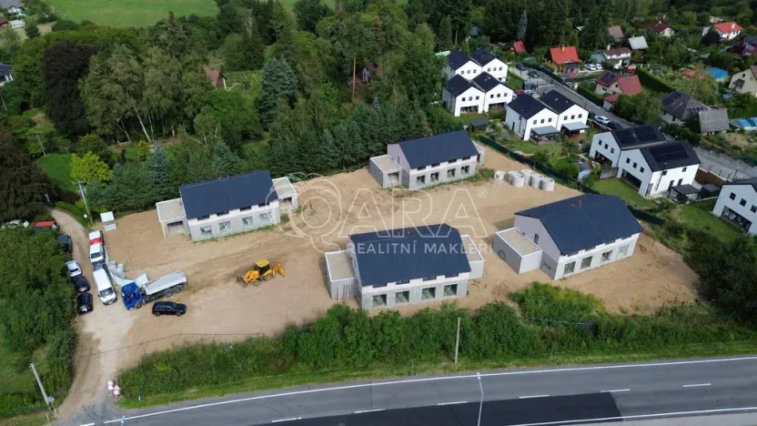 Prodej rodinného domu, Kamenice - Ládví, Benešovská, 159 m2