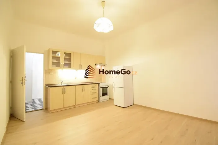 Pronájem bytu 2+kk, Praha - Vršovice, Sevastopolská, 40 m2