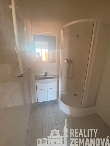 Pronájem bytu 2+1, Praha - Malá Strana, Šeříková, 50 m2