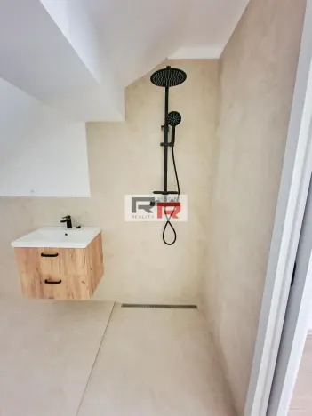 Pronájem bytu 2+kk, Šternberk, Uničovská, 45 m2