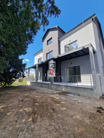 Pronájem bytu 2+kk, Šternberk, Uničovská, 45 m2